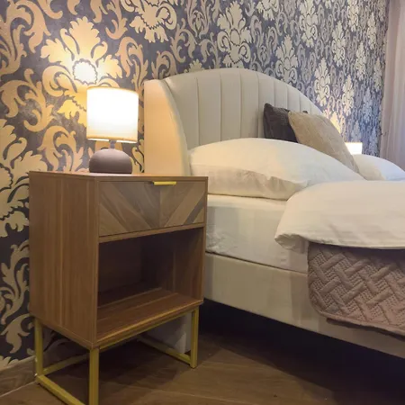 아파트 Classic Elegance Free Parking 1st Floor *