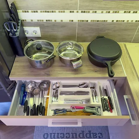 Classic Elegance Free Parking 1st Floor *