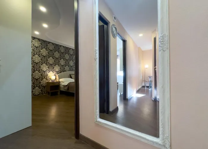 Classic Elegance Free Parking 1st Floor