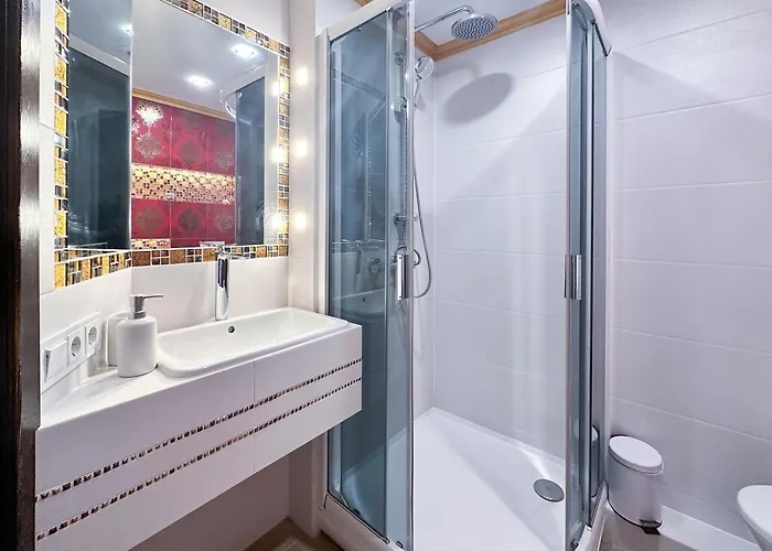 Classic Elegance Free Parking 1st Floor * Κλαϊπέντα